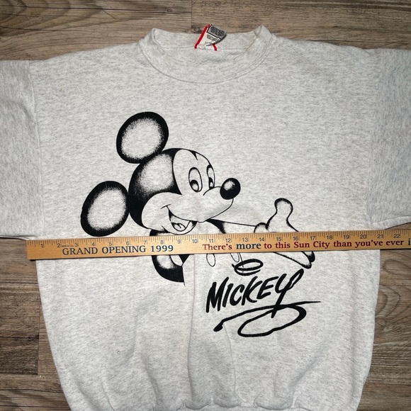 Vintage Mickey Mouse Disney Design Large Gray Sweatshirt Sweater USA Made - Picture 7 of 8